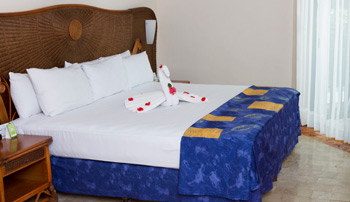 Deluxe Room with Jacuzzi - Sandos Caracol Eco Resort & Spa - All Inclusive - Cancun, Mexico Deluxe Room with Jacuzzi - Sandos Caracol Eco Resort & Spa - All Inclusive - Cancun, Mexico